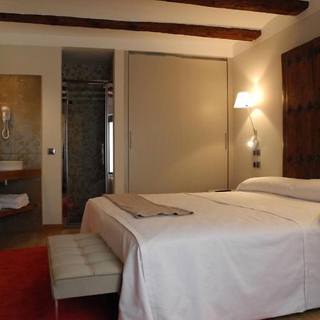 Hospederia Chapitel Hotell Estella Exteriör bild