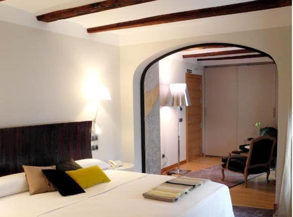 Hospederia Chapitel Hotell Estella Rum bild