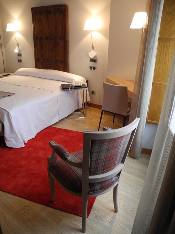 Hospederia Chapitel Hotell Estella Rum bild